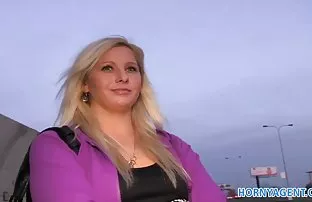 video porn Blonde fucks hard